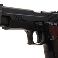 Пистолет на немската фирма SIG Sauer